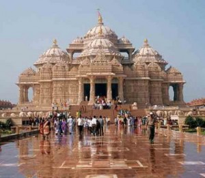 The Swaminarayan Akshardham temple's name is recorded in the Guinness Book