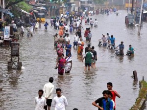 Train services hit in Chennai following deluge, heavy rains expected, TN CM announces Rs 500 crore relief package