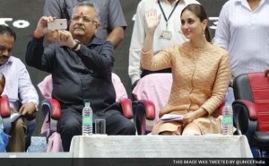 When  CM Raman Singh clicked a selfie with Kareena Kapoor and invited controversy