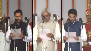 Nitish Kumar sworn-in as Bihar CM, Lalu Yadav  sons to be his Deputy in   Cabinet , 