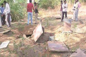 राजस्थान पुलिस ने कब्र से निकाला 8 महीने पहले दफनाए बच्चे का शव, देश में संभवत पहला मामला