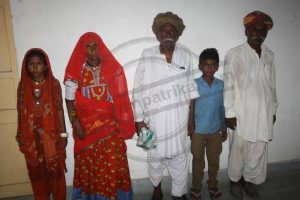 पाकिस्तान सीमा से सटे बाड़मेर जिले के प्रतिबधित क्षेत्र में पकड़े गए पांच पाक नागरिक