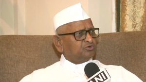 Anna Hazare to begin 'satyagraha' today, accuses Centre of cancelling trains carrying protestors.