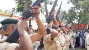 Watch: Rifles fail to fire during state funeral of former Bihar CM Jagannath Mishra