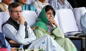 Under 'house arrest', Omar Abdullah and Mehbooba Mufti urge Kashmiris to stay united and calm.