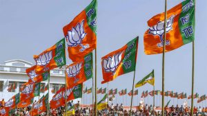 Congress MLA threatens to beat villagers if seen using BJP flags in Nagpur.