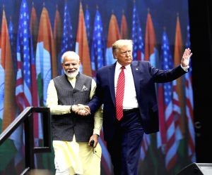 Modi's aggressive statement well received by 59,000: Trump on Kashmir as Imran looks on