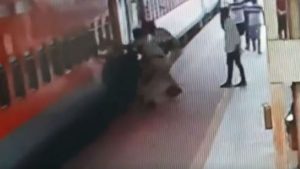 On camera: Man falls while boarding moving train in Ahmedabad, rescued by RFP staff.