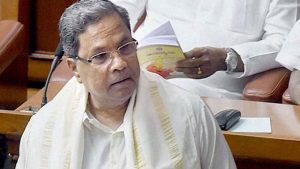 Siddaramaiah loses cool, slaps aide outside Mysuru airport.