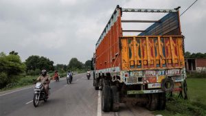 Truck driver pays whopping Rs 1.41 lakh fine for flouting traffic rules.