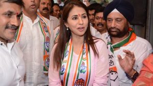 Milind Deora blames Sanjay Nirupam for Urmila Matondkar's resignation.