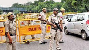 Three chain snatchers held after shootout in Delhi's Connaught Place.