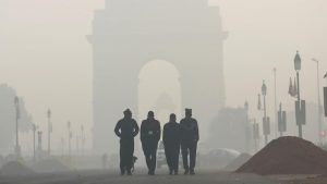 Delhi witnesses 'very poor' air quality, Chandni Chowk records AQI at 673.