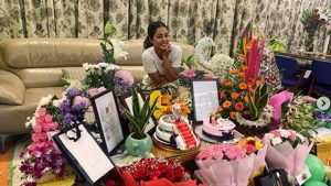 Hina Khan celebrates birthday with beau Rocky Jaiswal, friend Priyank Sharma.