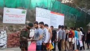 Over 20,000 Kashmiri youth participate in Army recruitment drive.