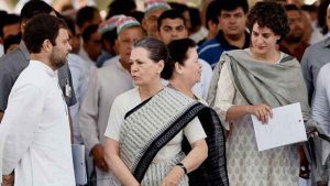 Centre revises security norms, says SPG must cover Gandhis on all foreign trips.