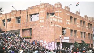 JNU में छात्रों के विरोध-प्रदर्शन को लेकर बड़ी फूट, एसोसिएशन से हटे 113 टीचर