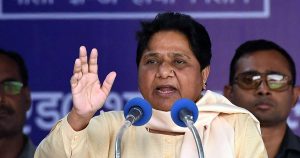 Mayawati to withdraw 1995 state guest house case against Mulayam.