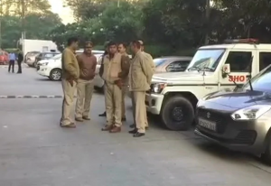 Couple, woman jump to death from 8th floor of Ghaziabad apartment, 2 children strangled