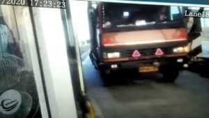 Man mowed down by truck driver at Greater Noida toll plaza over minor scuffle.