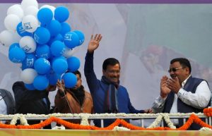 Arvind Kejriwal invites PM Narendra Modi for oath-taking ceremony at Delhi's Ramlila Ground