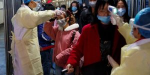 China coronavirus death toll exceeds 1,000; officials removed