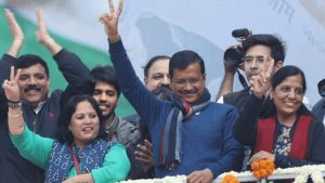 दिल्ली जीत के बाद LG से मिले अरविंद केजरीवाल, 16 फरवरी को हो सकता शपथ ग्रहण