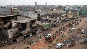Delhi Violence: मृतकों की संख्या बढ़कर हुई 42, हिंसा प्रभावित इलाकों में पहुंचे LG