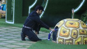 Bigg Boss 13, Day 129 written updates: Paras Chhabra's strategy works, Shehnaz and Arti fail to win immunity