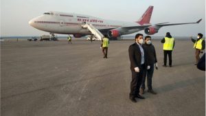 Air India का पायलट निकला कोरोना पॉजिटिव, आधे रास्ते से वापस लौटा रूस जा रहा विमान