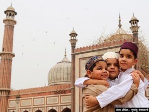 ईद-उल-फितर 2020: भारत में कब दिखेगा चांद और कब मनाई जाएगी ईद, जानें यहां