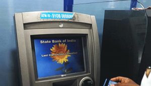 SBI खाताधारकों के लिए जरूरी खबर, ATM के बदले नियम जान लें वर्ना होगी दिक्कत