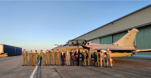 First batch of 5 Rafale fighter aircraft flies out of France for India 