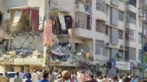 3 dead, 15 injured in Karachi blast as 'civil war' like situation emerges in Pakistan