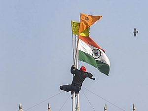 Delhi Violence: Red Fort पर 'झंडा फहराने' वाला पंजाब का जुगराज परिजनों सहित फरार