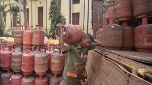 819 रुपये वाला LPG सिलेंडर मिलेगा सिर्फ 119 रुपये में, जल्द उठाएं फायदा, ये रहा तरीका