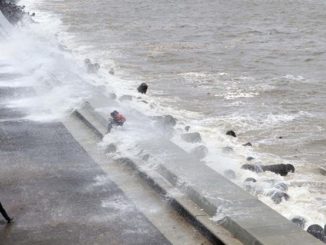 Mumbai Monsoon Alert: मुंबई में हाई टाइड को लेकर चेतावनी जारी, समुद्र में उठेंगी 4.26 मीटर की लहरें