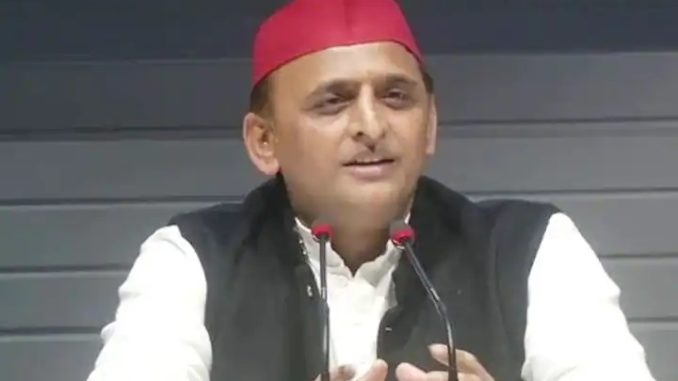 यूपी चुनाव से पहले Akhilesh Yadav से मिले BSP के बागी विधायक, सपा में हो सकते हैं शामिल