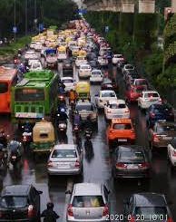 Delhi wakes up to heavy rains, more showers expected in this week; Twitter reacts as waterlogging, traffic jam halts movement