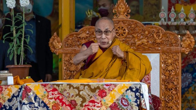 दलाई लामा दो साल बाद पहली बार धर्मशाला में सार्वजनिक रूप से आए सामने