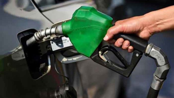 Petrol Diesel Price Hike: भारत के इस पड़ोसी देश में डीजल 275 रुपये के पार, पेट्रोल भी बिक रहा 248.74 रुपये प्रति लीटर