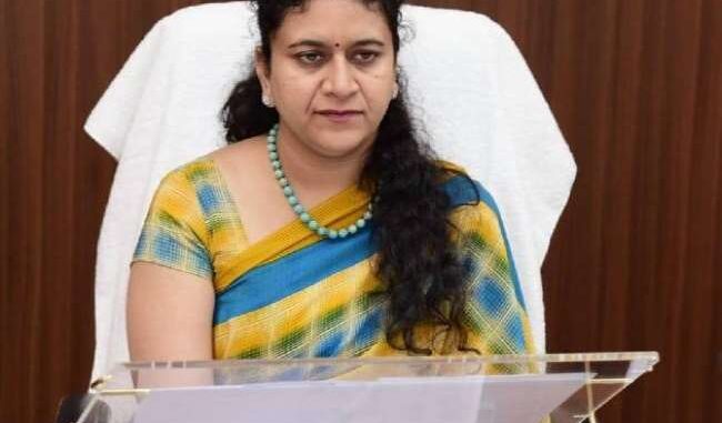 IAS Ritu Maheshwari Transferred: Popular Noida Authority CEO Was Instrumental In Getting Rs 1 Lakh Crore Investment To City - A Look At Her Stint Here