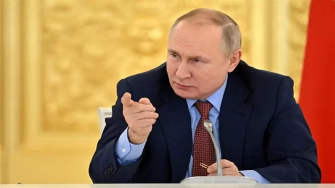 Russia: पुतिन ने विदेशी आयात-निर्यात पर लगे प्रतिबंध को 2025 तक बढ़ाया