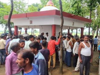 Aligarh News: शिव मंदिर के महंत की नृशंस हत्या, हत्यारों ने बेरहमी से पीटा फिर से पेड़ से बांधकर लगा दी आग