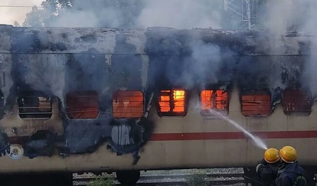 Madurai Train Fire: लखनऊ से रामेश्वरम जा रही ट्रेन में भीषण आग, 10 लोगों की मौत; आग लगने का कारण आया सामने