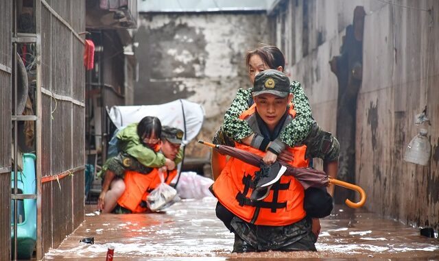 China Rain: चीन में भारी बारिश ने मचाई तबाही, 11 की मौत, 27 लापता; मौसम विभाग ने जारी की ये चेतावनी