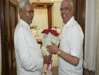 Bihar News: राजभवन में सीएम नीतीश कुमार और गवर्नर के बीच 40 मिनट में क्या हुई बात; मुस्कराते निकले मुख्यमंत्री