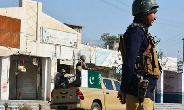 Pakistan: पाकिस्तान के खैबर पख्तूनख्वा में बड़ा हमला, विस्फोट में पांच पुलिसकर्मियों की मौत, कई घायल