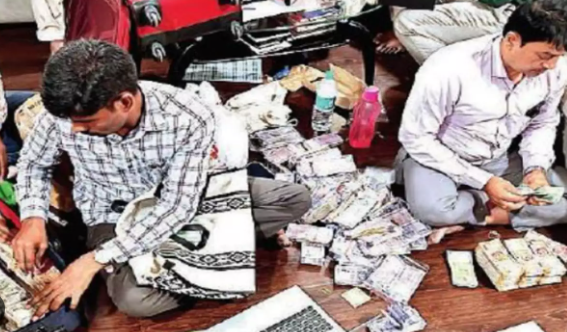'Rs 40 Lakh Cash, 2 Kg Gold, 10 Laptops...': ACB Raids Expose Telangana's Corrupt Official