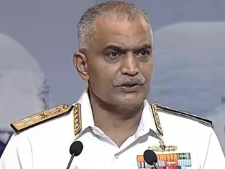 Indian Navy: हूती संगठन के हमलों से जहाजों को बचाने के लिए क्यों आगे आ रहा भारत? नौसेना प्रमुख ने बताई वजह
